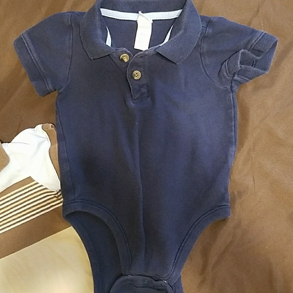Collared Onsie lot 6-12 month Carter Old Navy - Picture 2 of 6